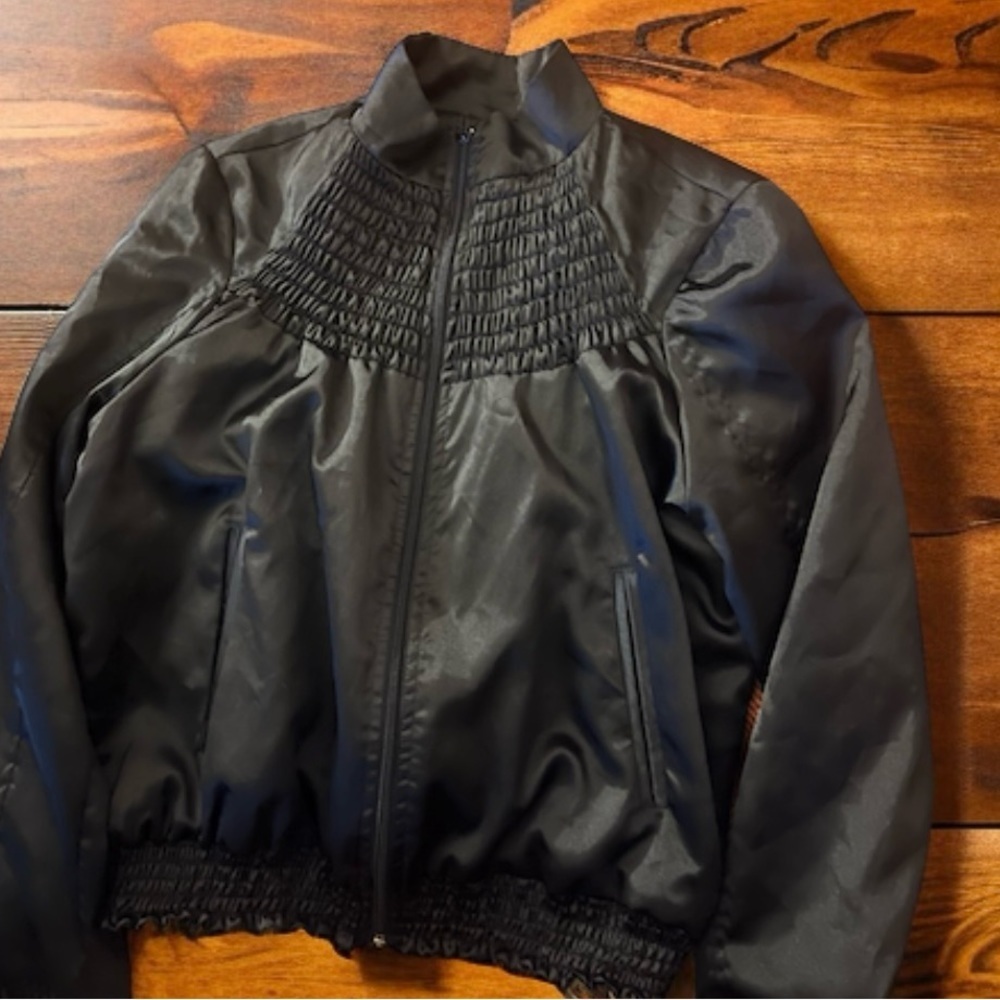 GORGEOUS VTG Satin Bomber Jacket-Shirring Detail Neckline--SzXs-S EUC -🖤 - Picture 3 of 16